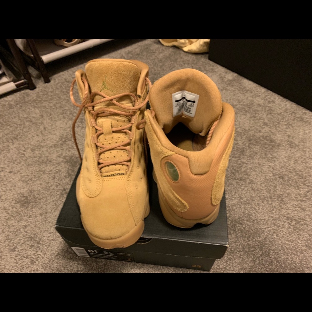 Retro Jordan 13 Wheat